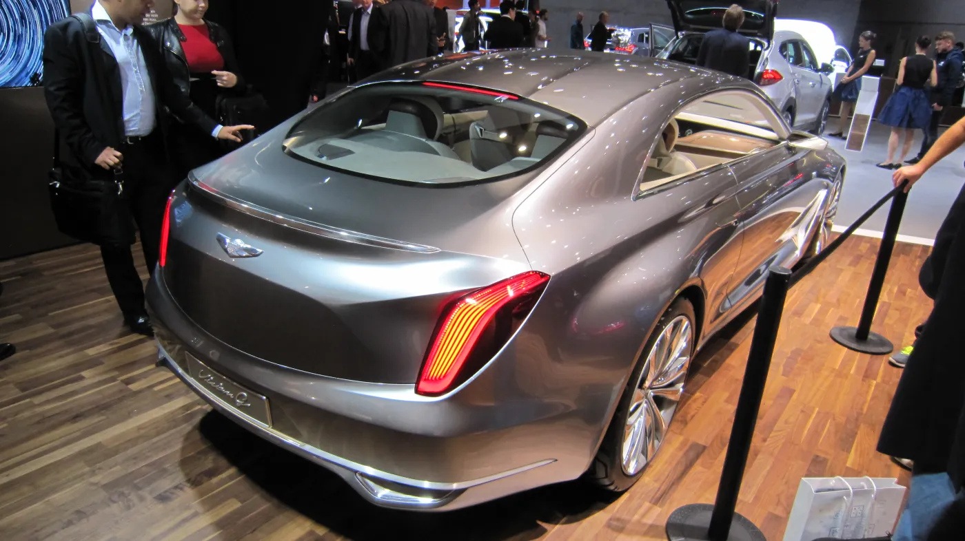 8263297-hyundai-vision-g-coupe.jpg