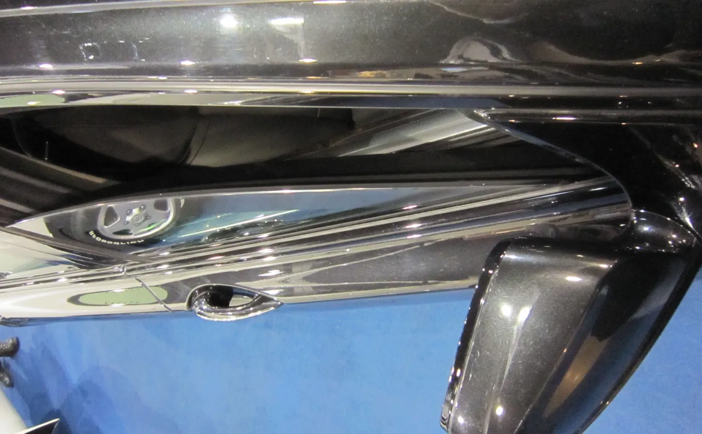 8807702-bmw-760li-high-security.jpg