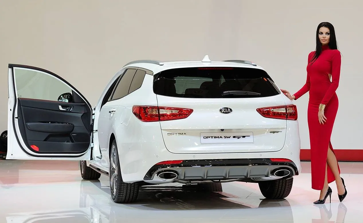 8902702-kia-optima-sportswagon.jpg