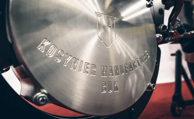 Bracia z Wielkopolski wymyślili rower z silnikiem. "Kosynierowi" pomaga polski projektant Ferrari [MAMY ZDJĘCIA i WIDEO]