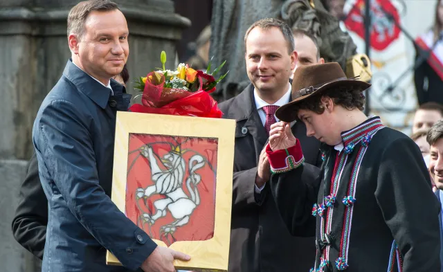 Prezydent Andrzej Duda: Nie wycofuję się z zobowiązań wyborczych