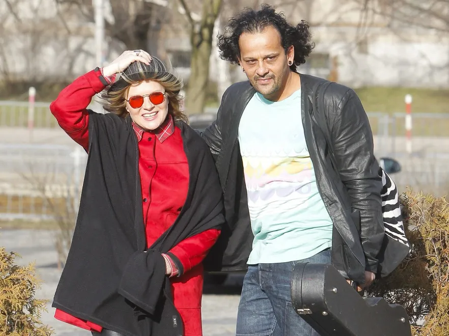 Różnicy wieku już nie widać. Zakochana jak małolata Urszula z 20 lat młodszym mężem