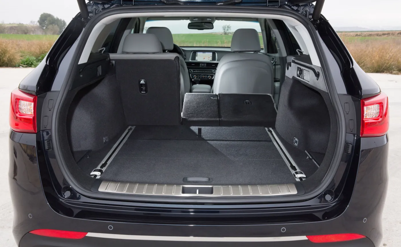9373015-kia-optima-sportswagon.jpg