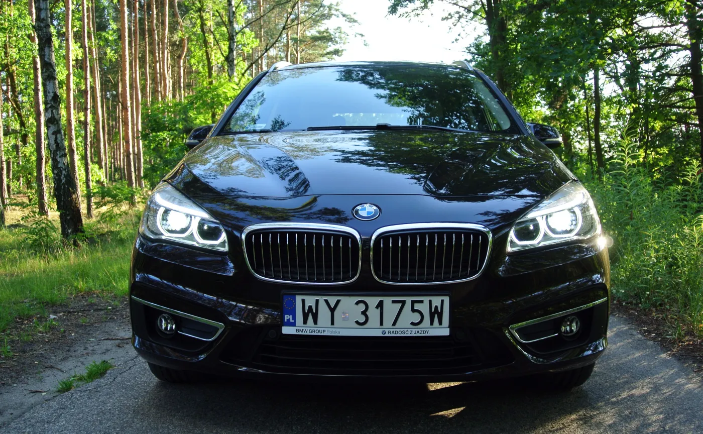 9394224-bmw-serii-2-gran-tourer.jpg