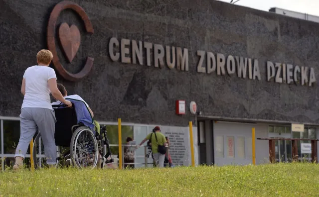 Pielęgniarki z CZD odkładają referendum dla dobra pacjentów