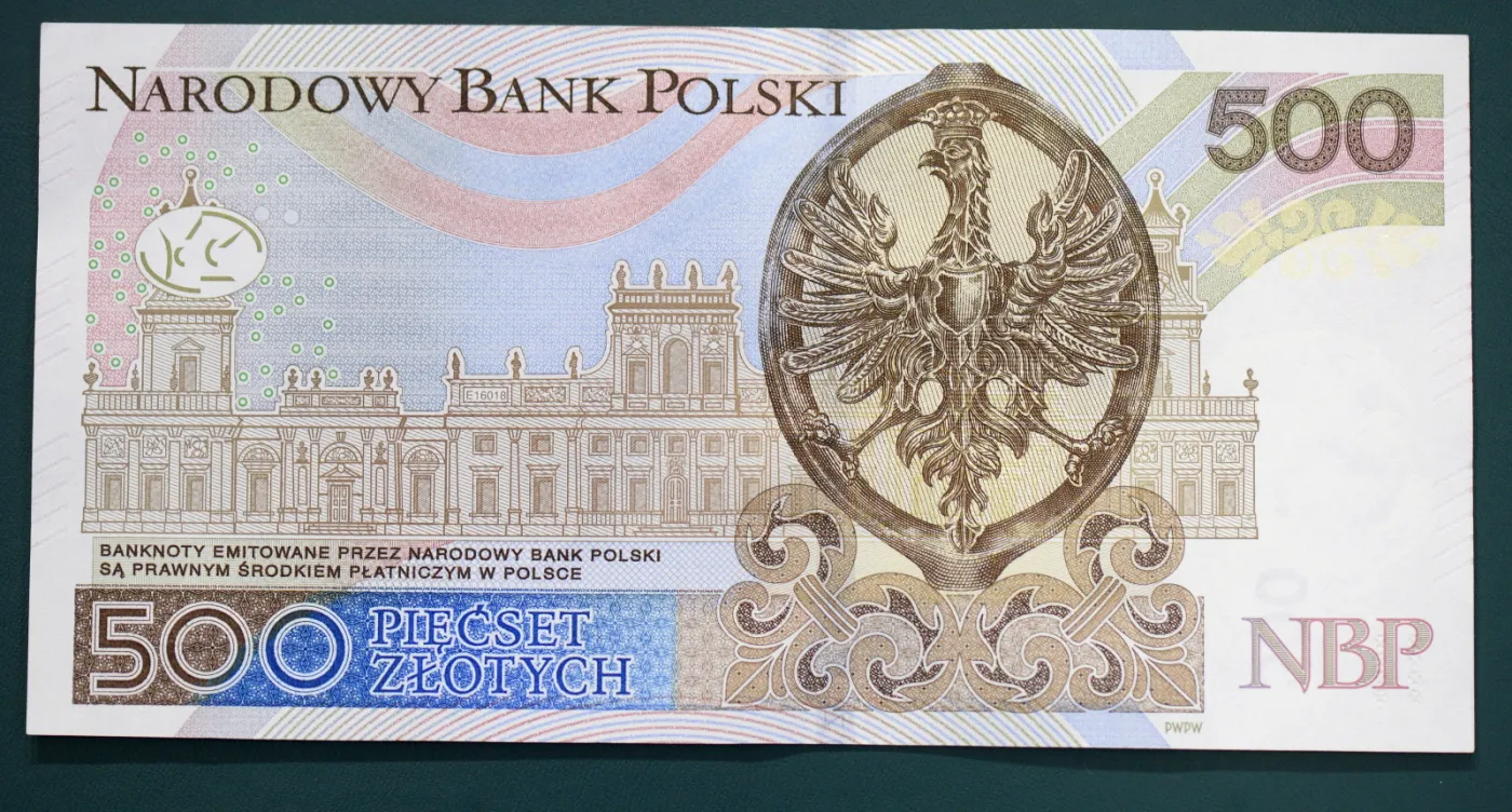 9125095-rewers-nowego-banknotu.jpg