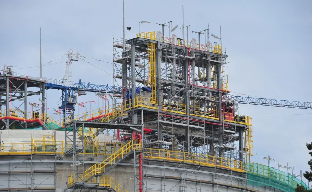 Terminal im. Lecha Kaczyńskiego? "Kolejny pomnik. Tym razem w postaci gazoportu"
