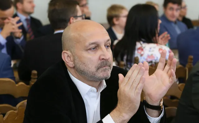 Marcinkiewicz o ekshumacjach: Jeśli rodzina nie chce, to nikt, nawet Kaczyński, nie ma prawa ruszyć takiego grobu