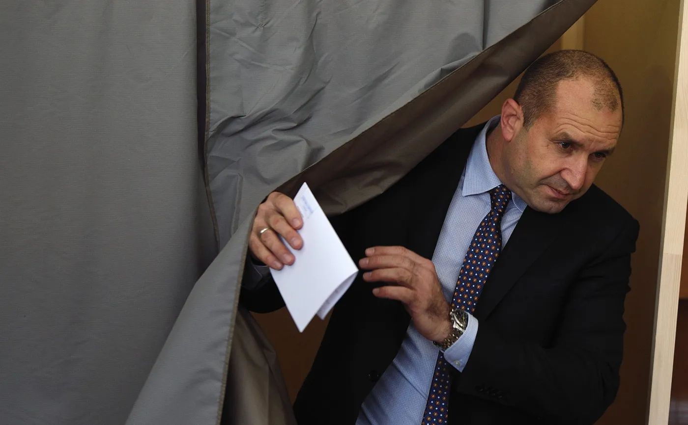 Rumen Radew oddaje głos