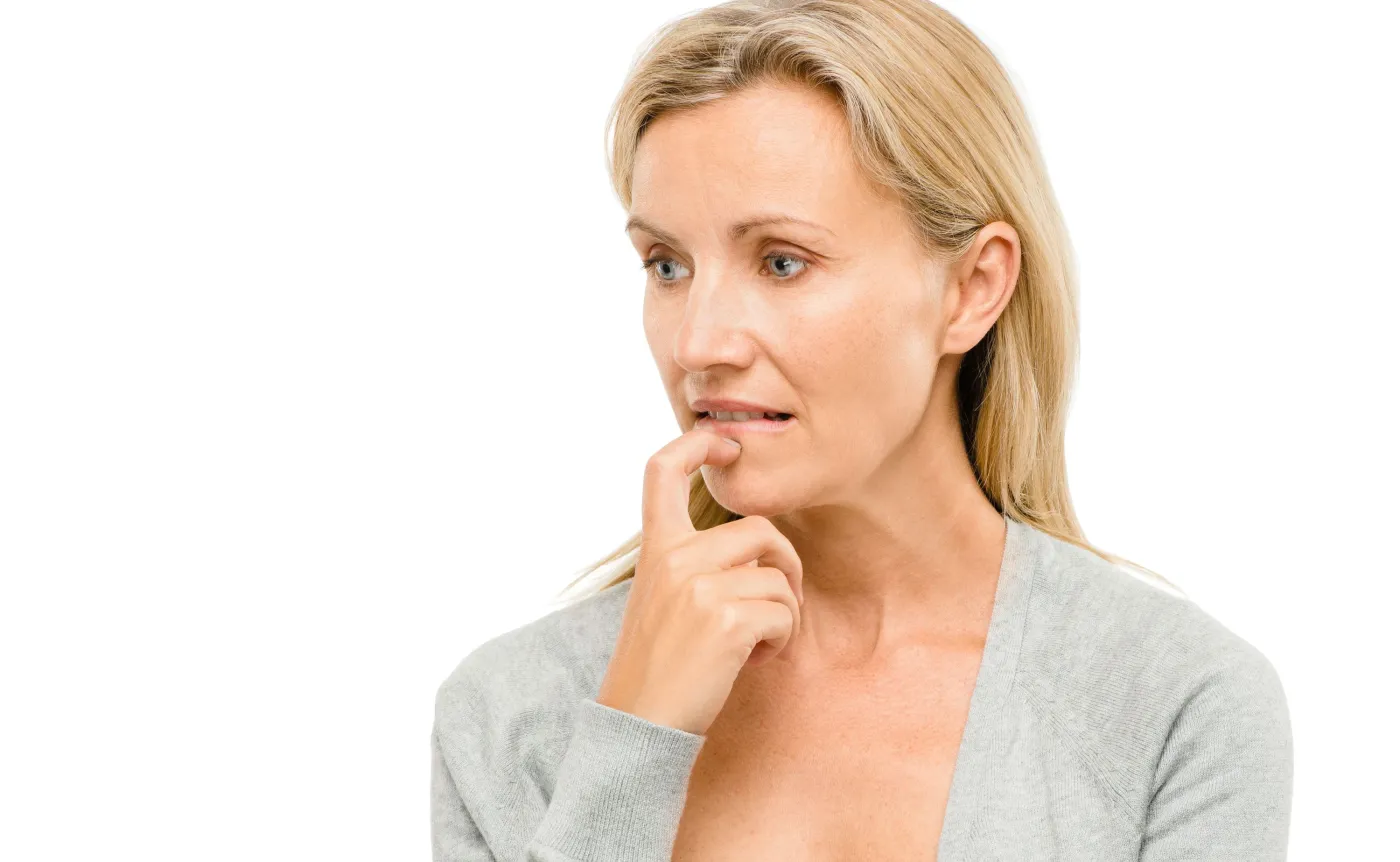 Kobieta zastanawia się