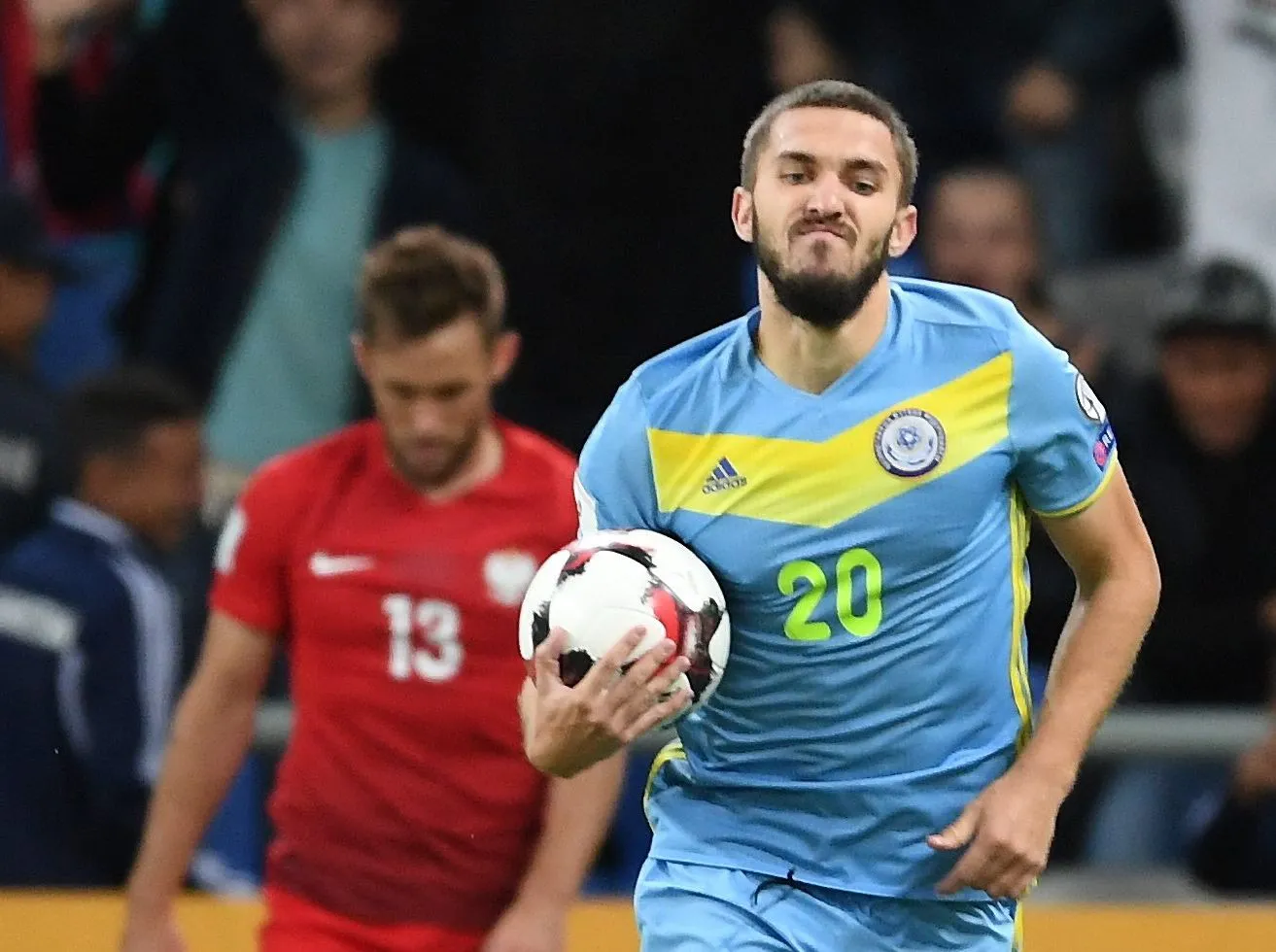 Siergiej Chiżniczenko katem Polaków. Zobacz, jak były rezerwowy Korony Kielce wbił nam dwa gole