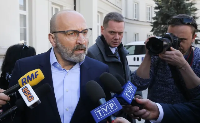 Kazimierz Marcinkiewicz ostro krytykuje Grzegorza Schetynę: Wbija gwoździe w wieko trumny PO