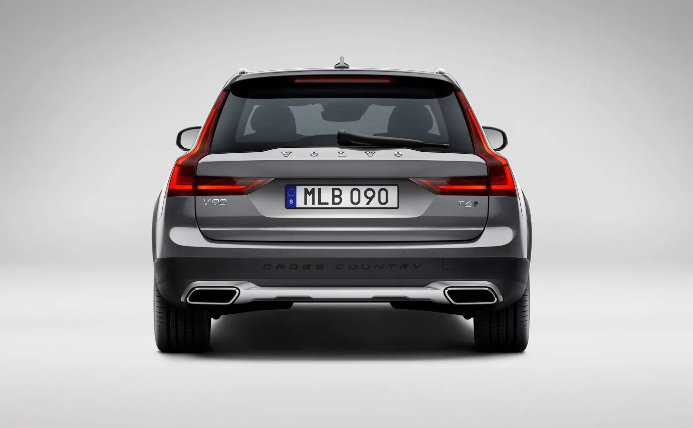 9449574-volvo-v90-cross-country.jpg