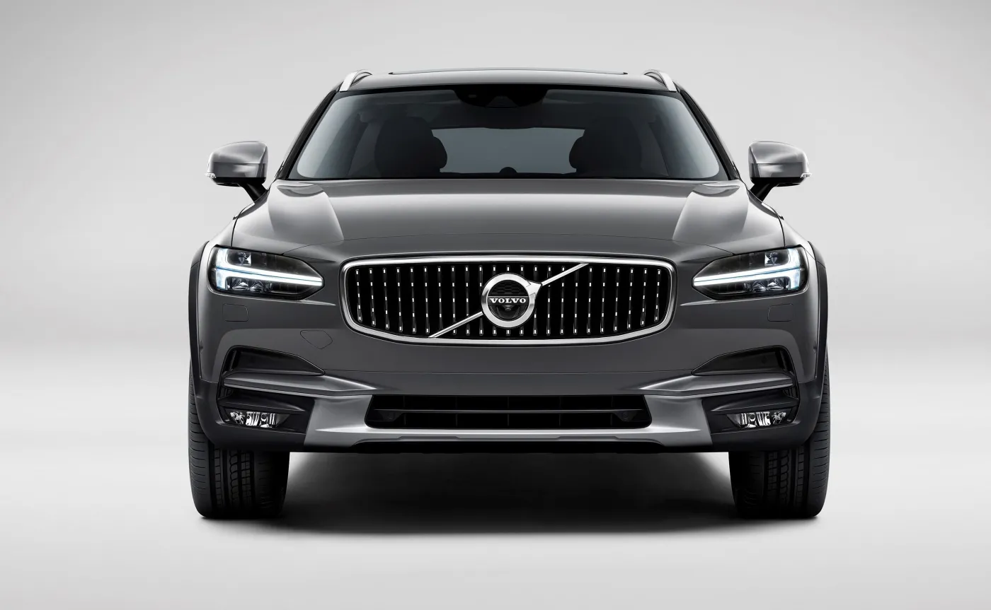 9449606-volvo-v90-cross-country.jpg