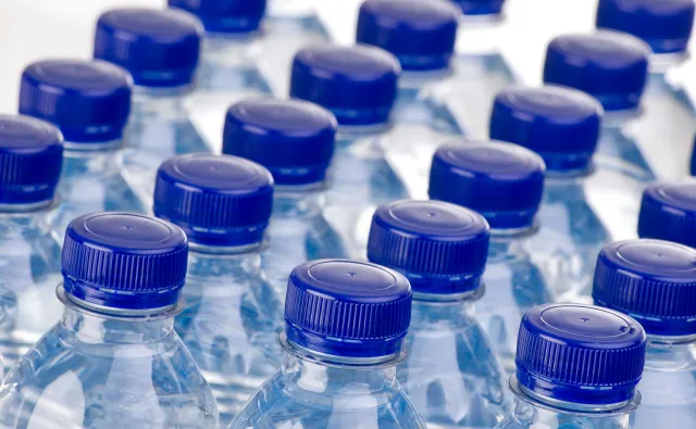 Koniec afery z parzącą wodą. Żywiec Zdrój wznawia produkcję mineralnej gazowanej