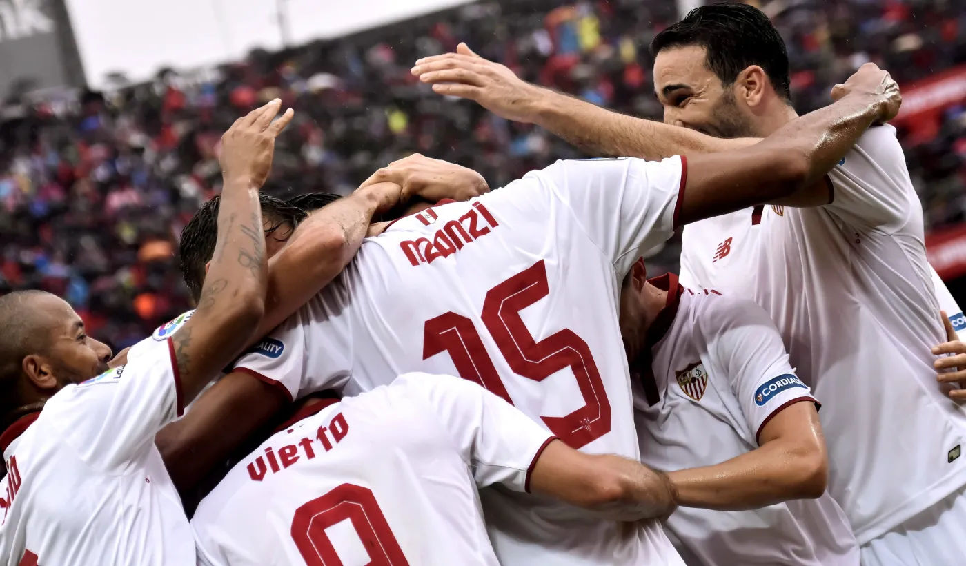 Radość piłkarzy Sevilli