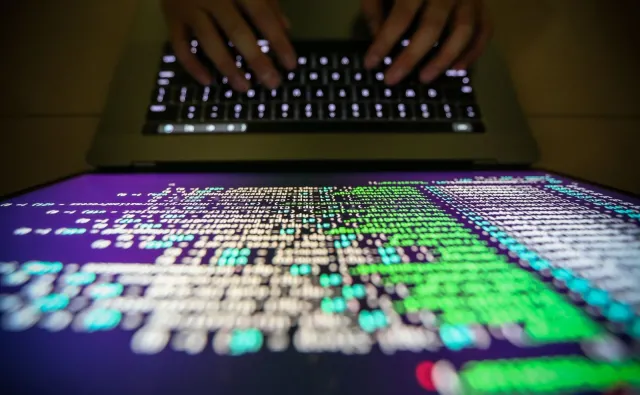 Przypadek pozwolił zatrzymać potężny atak hakerów. Uderzenie poszło w komputery z Windows XP