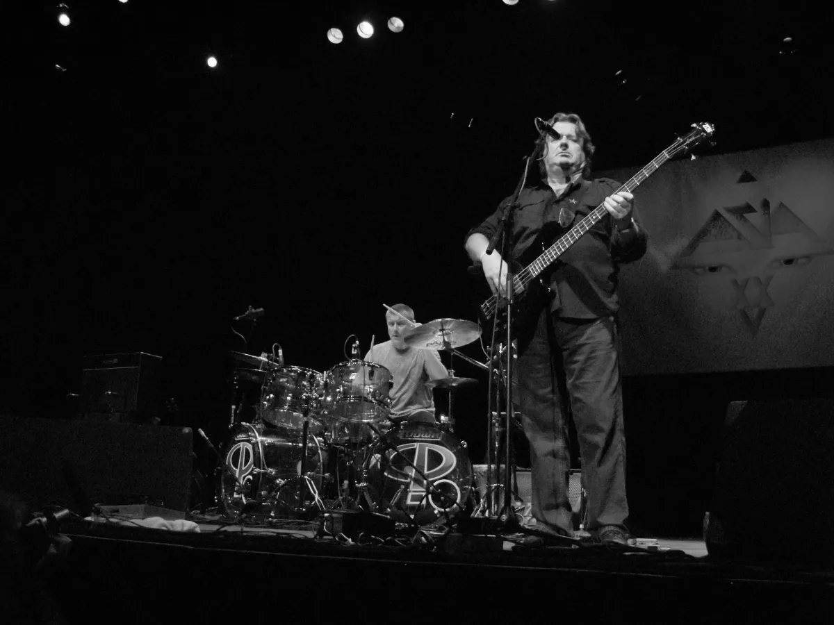 John Wetton nie żyje. Muzyk współpracował m.in. z King Crimson, Asia i Uriah Heep