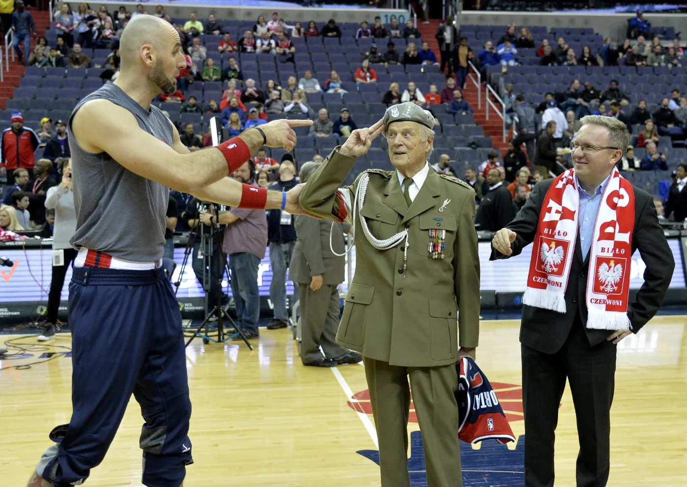 Prezydent Andrzej Duda podziękował Marcinowi Gortatowi za "Polską Noc" w USA