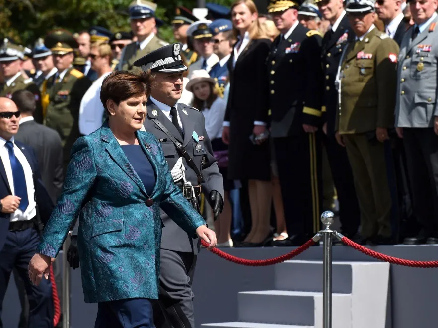 Beata Szydło; gen. bryg. Robert Głąb