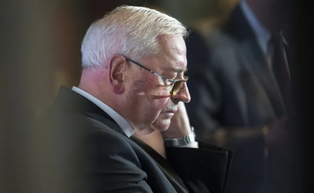 Biskup Pieronek: To wielki dramat, że ci, którzy powinni strzec konstytucji łamią ją raz po raz