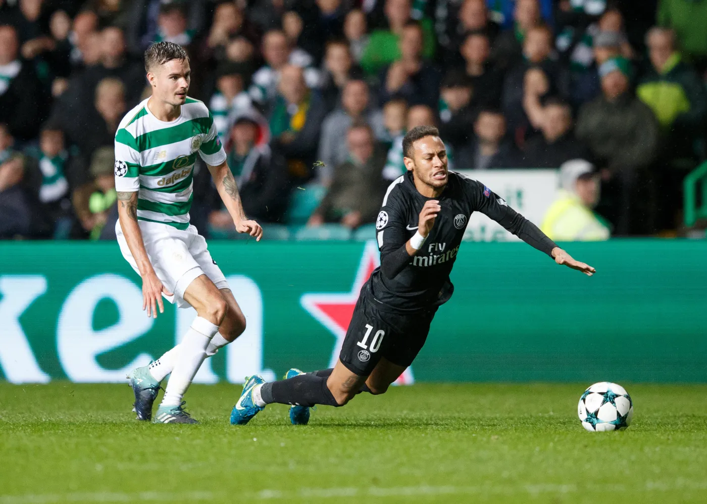 Mikael Lustig i Neymar