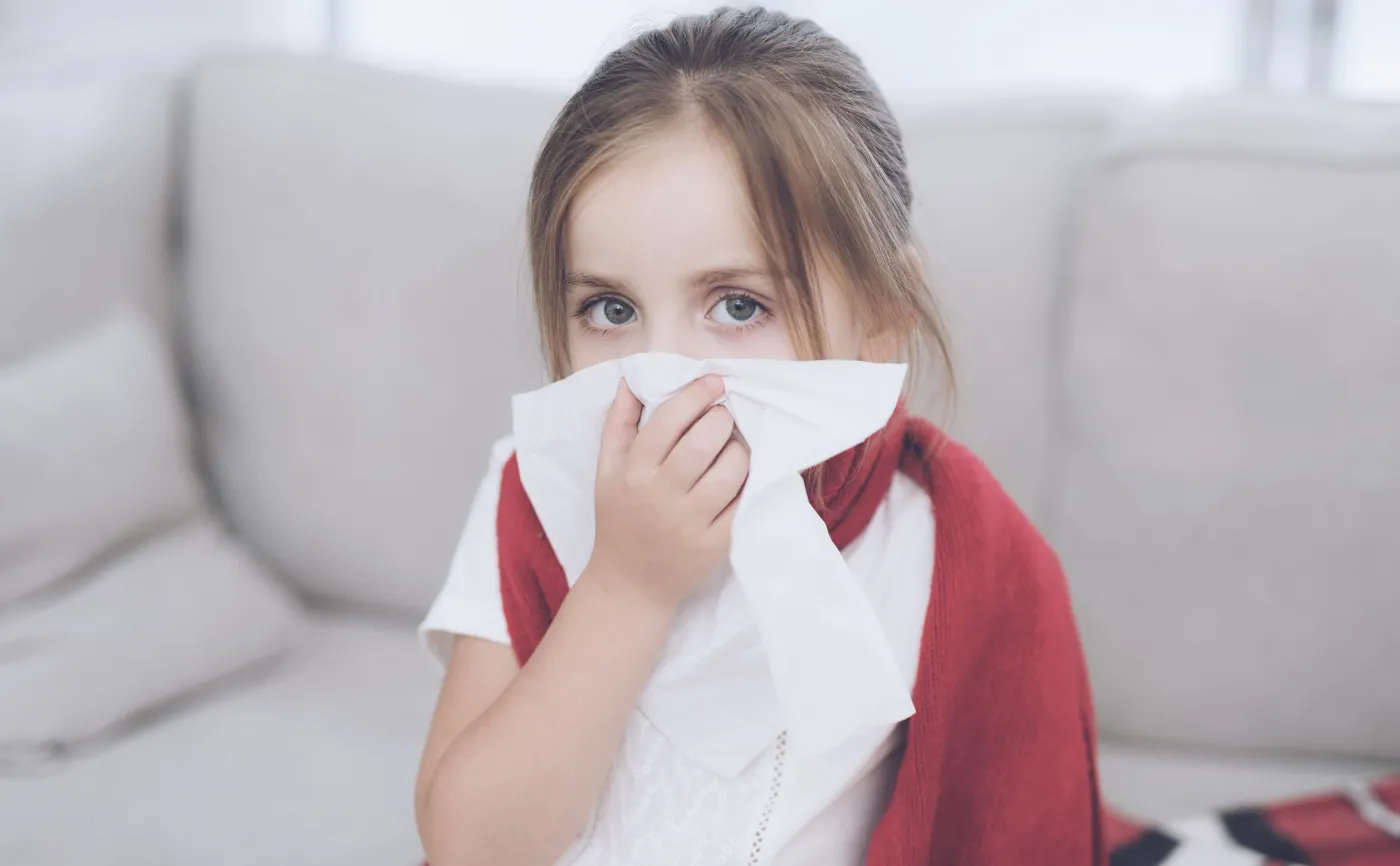 Dziewczynka ma katar