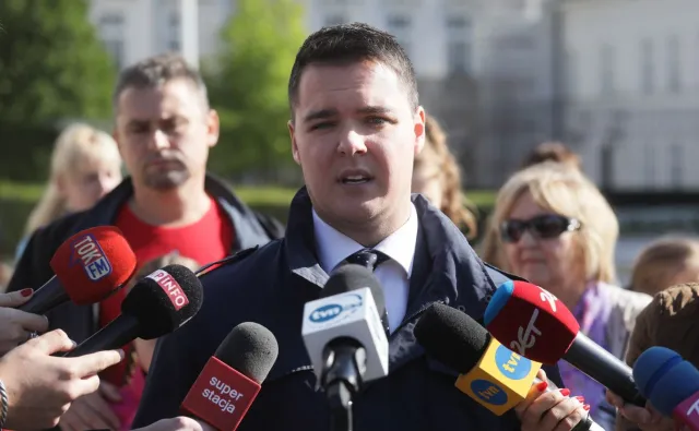 Rzepecki poszedł do Kaczyńskiego, ale "pocałował klamkę". Wcześniej mówił, że to "prezes PiS powinien być wyrzucony"