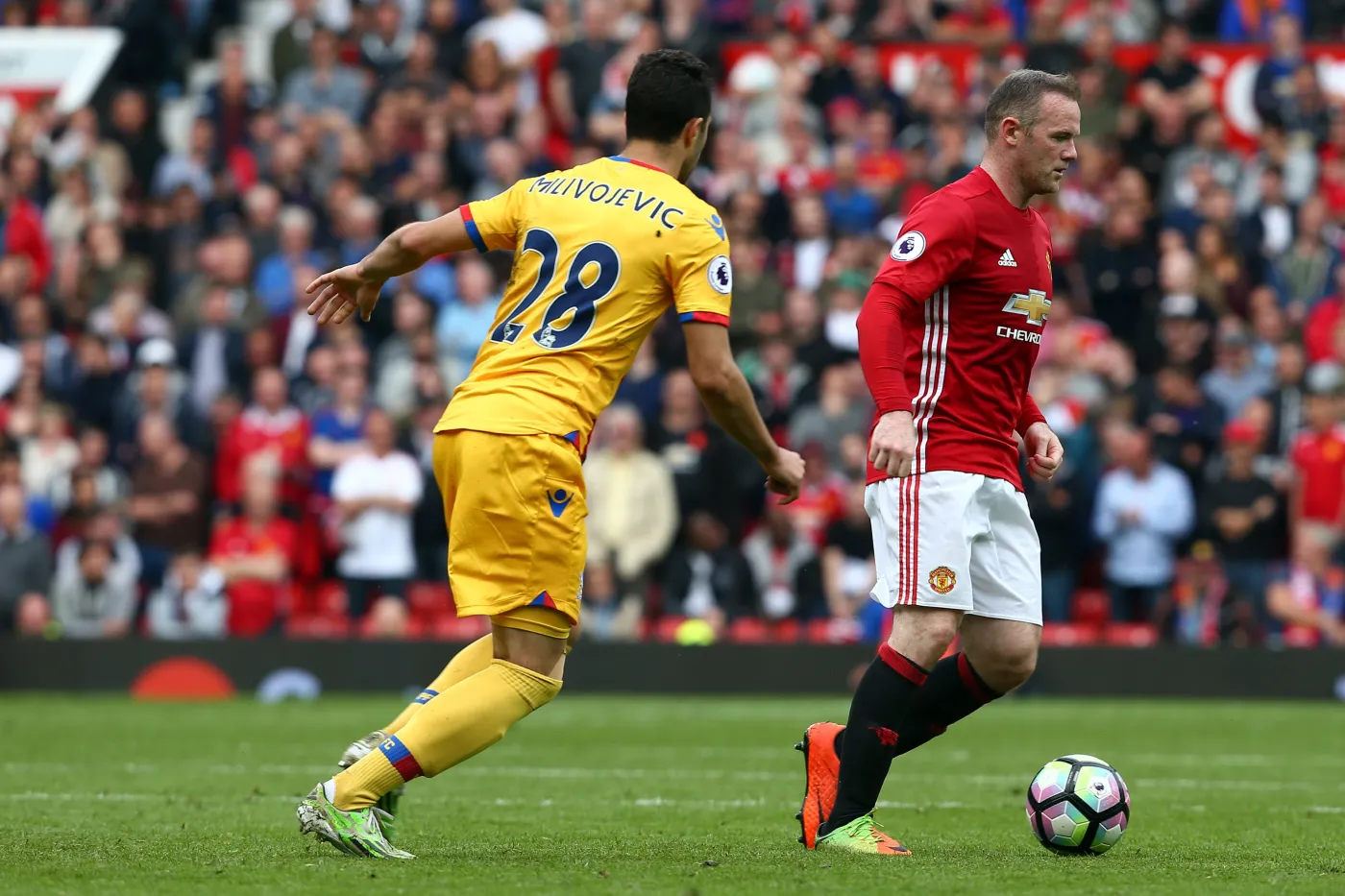 Wayne Rooney (z prawej)