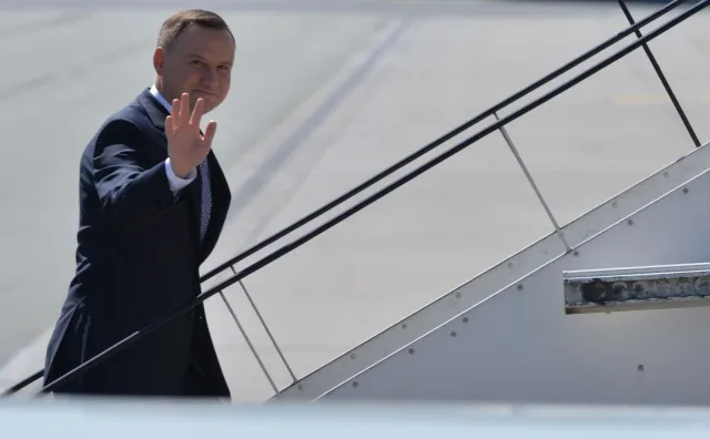 Nie ma jedności w ocenie prezydentury Andrzeja Dudy. Głosy rozłożone niemal po równo [SONDAŻ]