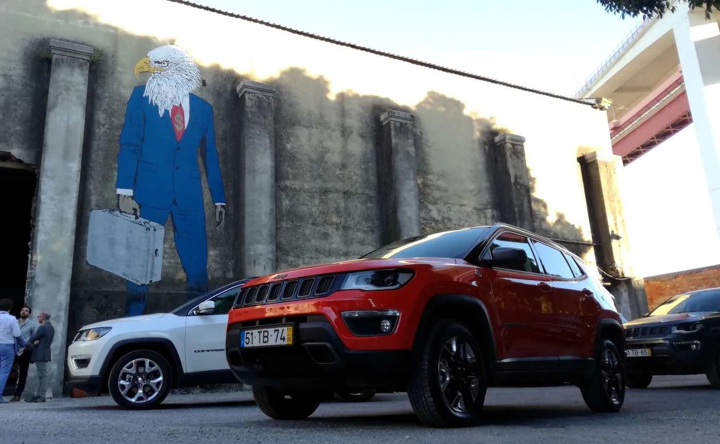 10269637-jeep-compass-trailhawk.jpg