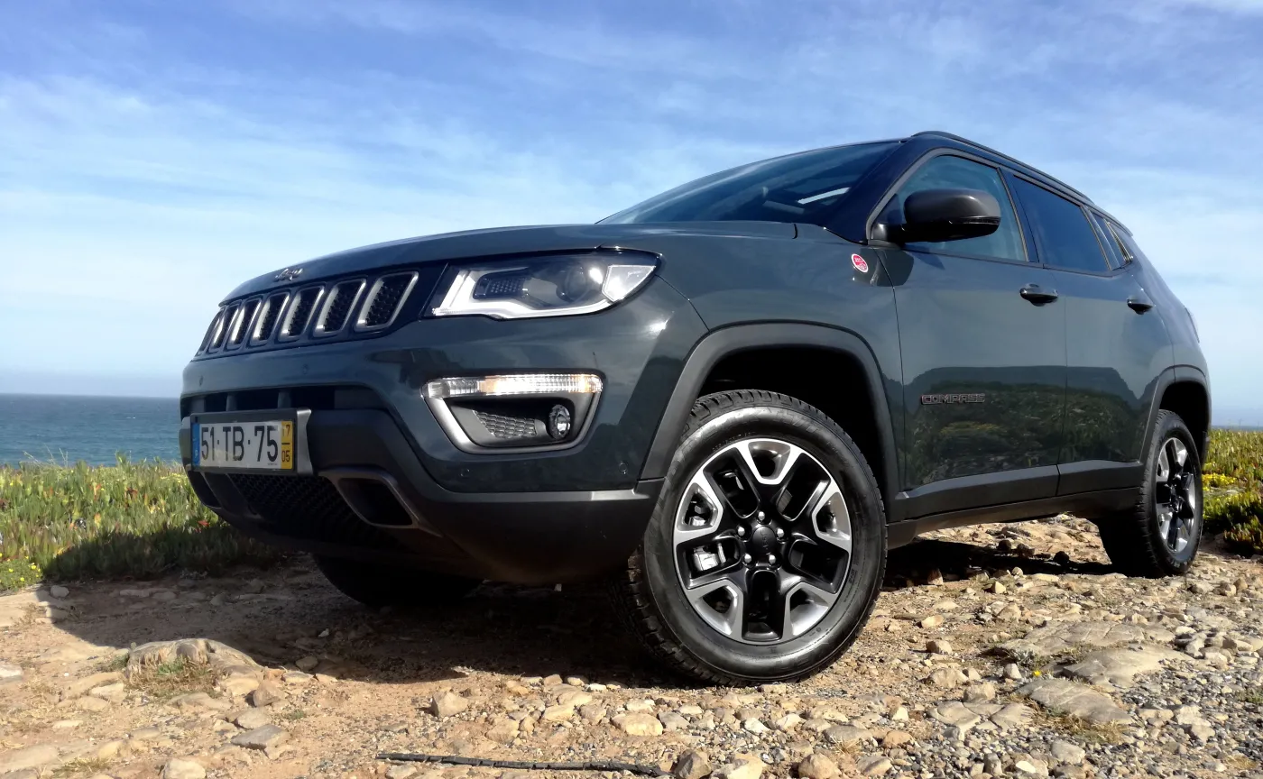 10269701-jeep-compass-trailhawk.jpg