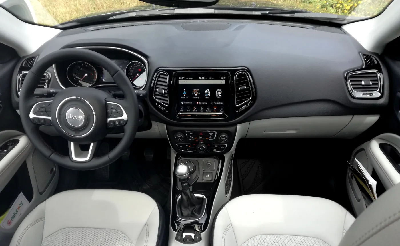10269765-jeep-compass-limited.jpg