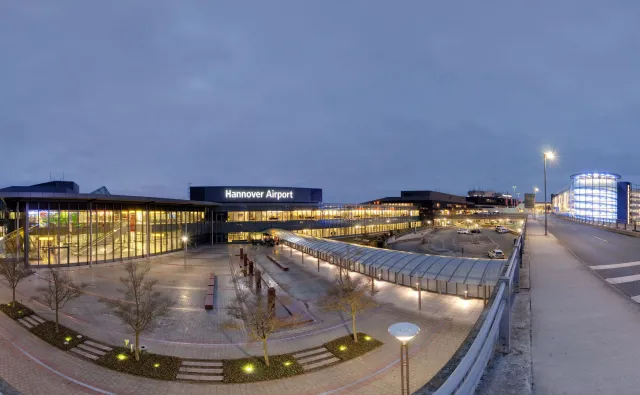 Kurdowie starli się z Turkami na lotnisku w Hanowerze. W bójce brało udział ponad 180 osób