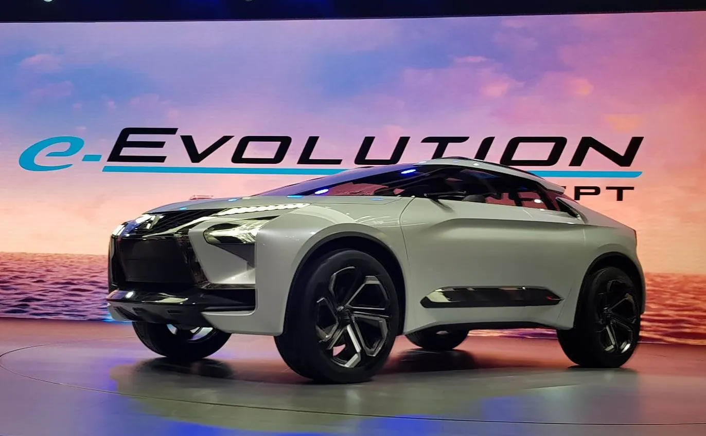 10528255-mitsubishi-e-evolution.jpg