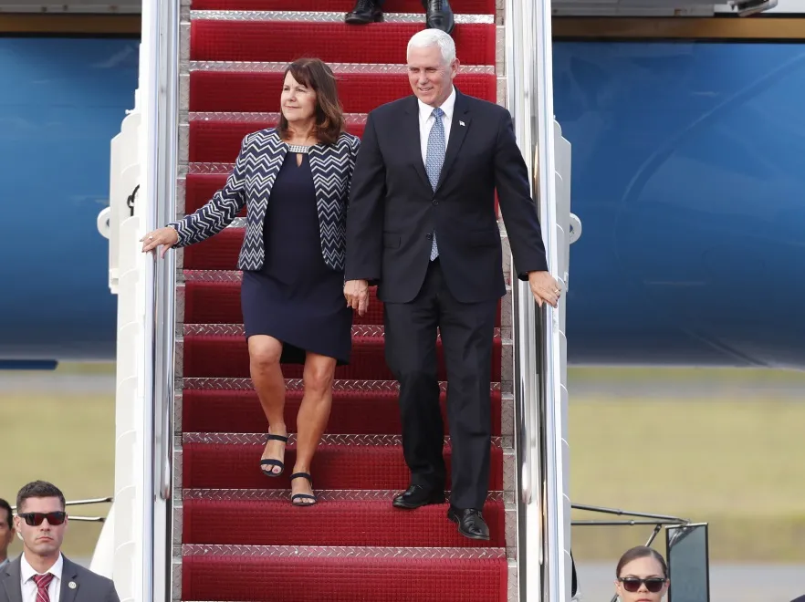 11074554-karen-pence-mike-pence.jpg