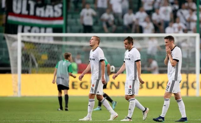 Liga Mistrzów odjeżdża na Słowację. Kompromitacja Legii na stadionie w Warszawie