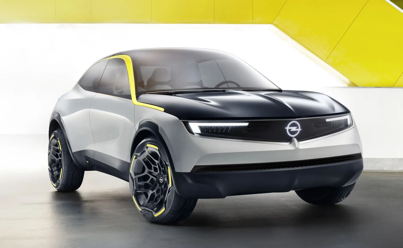 11310289-opel-gt-x-experimental.jpg