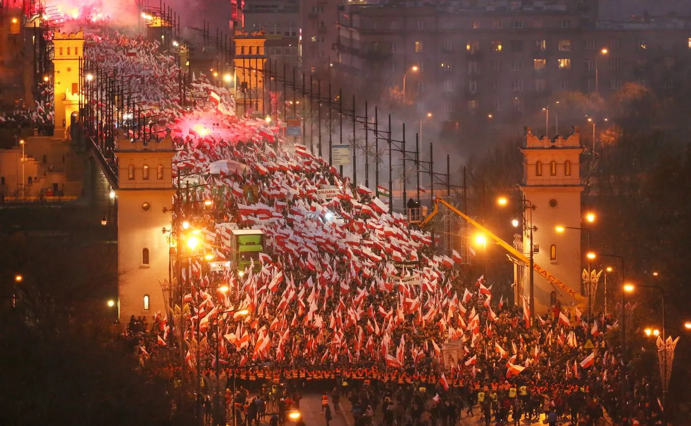Jest porozumienie między rządem i Stowarzyszeniem Marsz Niepodległości. "Zapraszamy wszystkich"