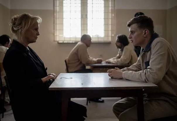 Kadr z filmu "Autsajder"