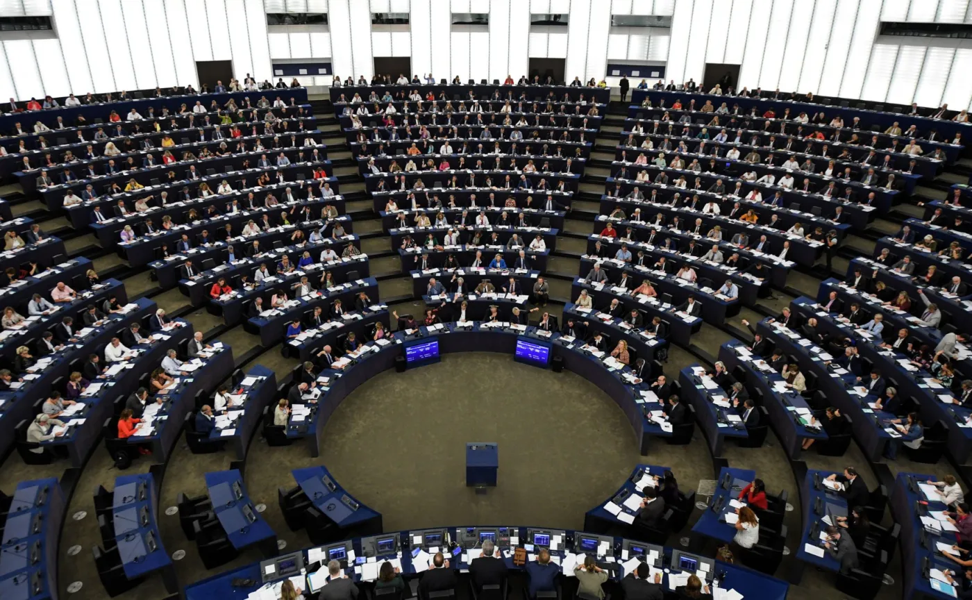 Obrady europarlamentu