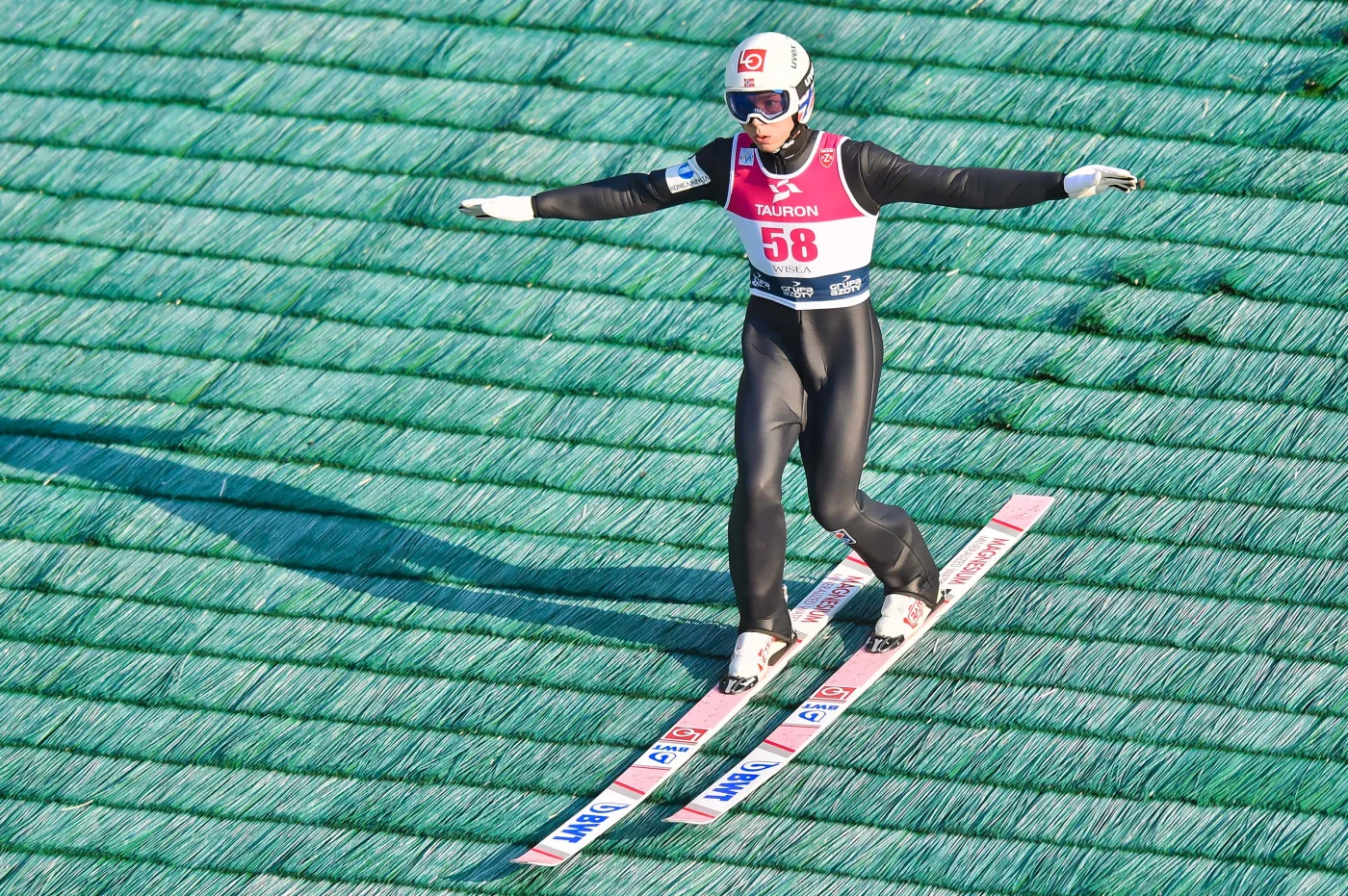 Norwescy skoczkowie trenowali w lotniczym tunelu aerodynamicznym