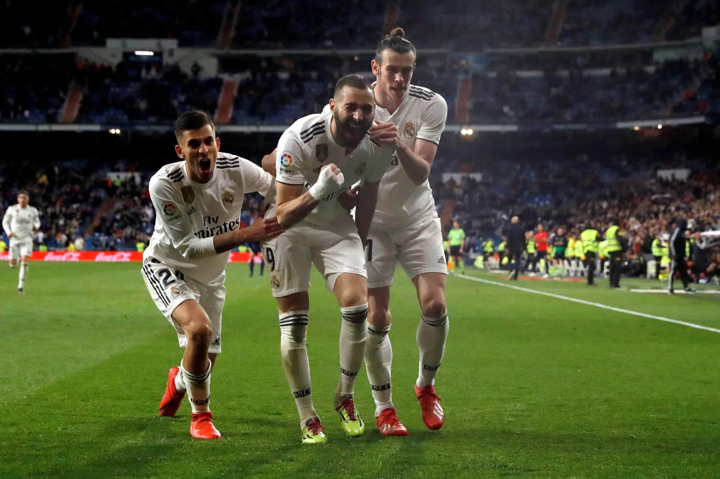 Karim Benzema (w środku)