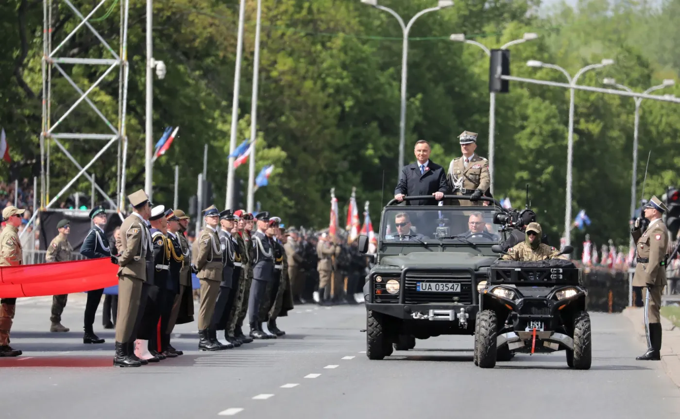Wojsko pokazało swój najnowszy sprzęt. Maszerowali też sojusznicy. ZDJĘCIA z defilady