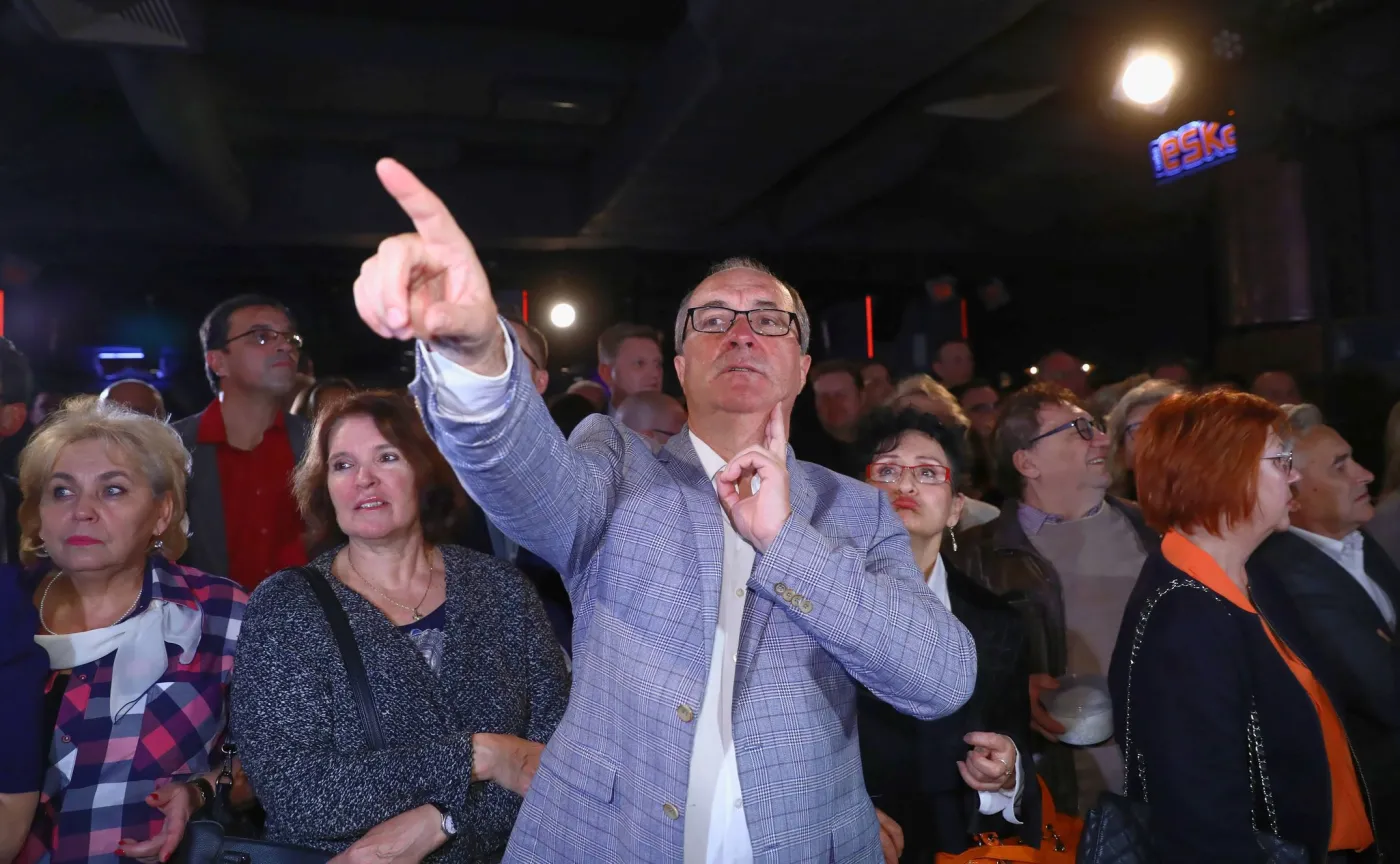 "Morawiecki zachowuje się jak facet w krótkich majtkach". Szef SLD nie zostawia suchej nitki na premierze