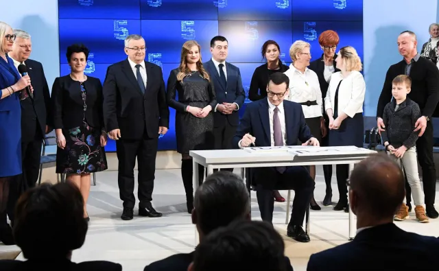 Mapa drogowa "Piątki PiS". Premier: Za dwa, trzy lata będziemy krajem, który jest wzorem dla innych w UE