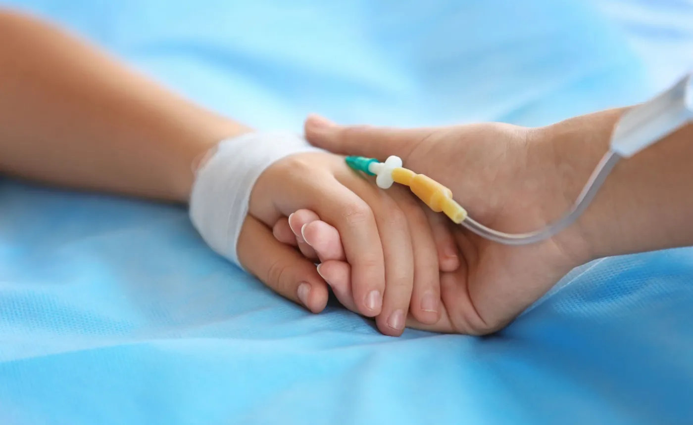 Dziecko pod kroplówką