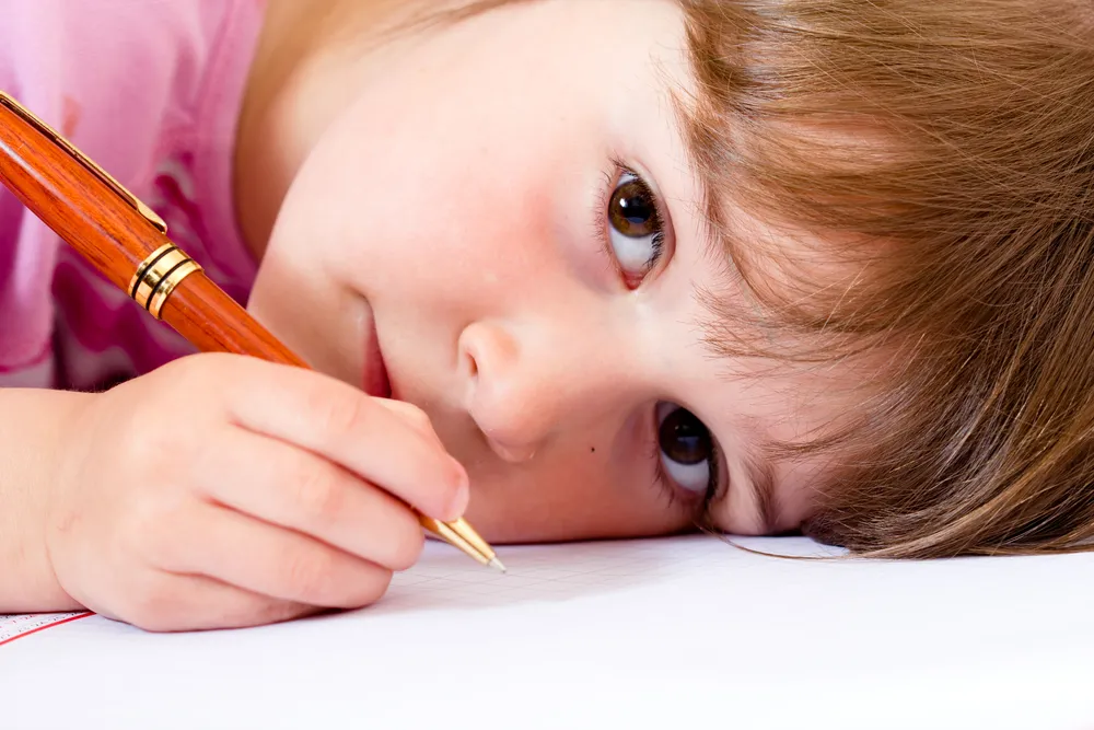 Dziewczyna z długopisem