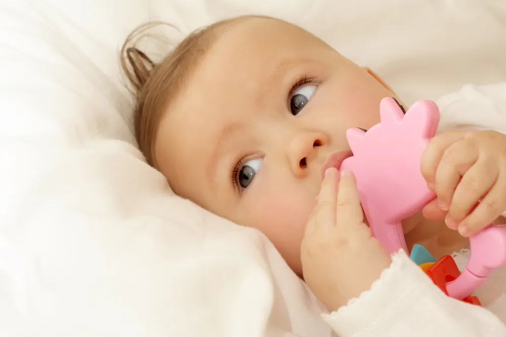 Zamiast drogich kosmetyków: naturalne metody pielęgnacji niemowlaka