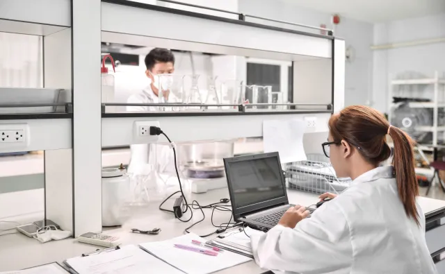 Paragraf 22. Urzędnicy wykorzystują kruczki prawne, by nie płacić za leczenie ciężko chorego chłopca